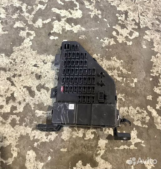 Блок предохранителей Хендай Туссан 2008 год