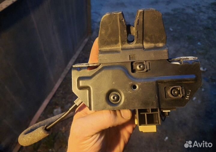 Замок багажника Opel Vectra C