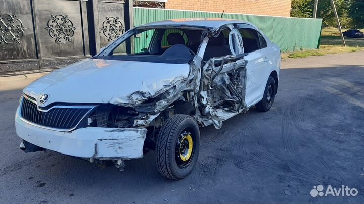 Шкода Рапид разбор