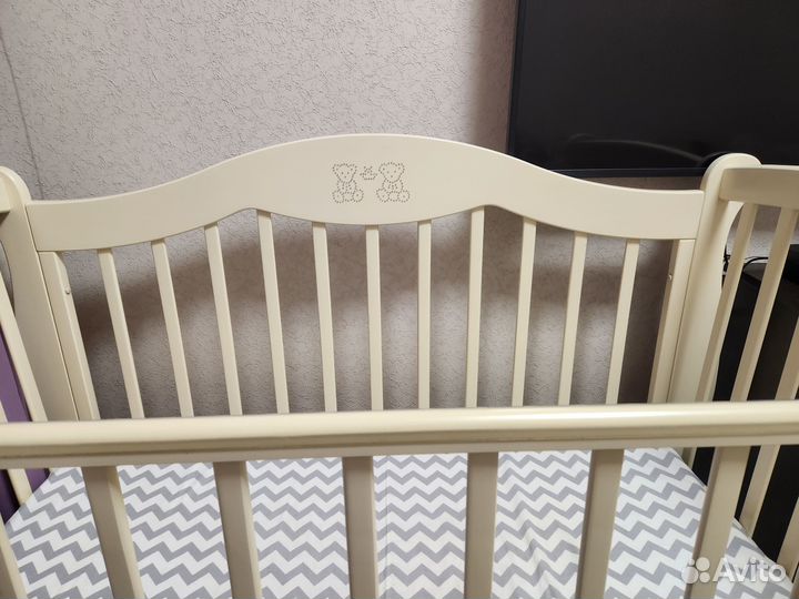 Детская кроватка