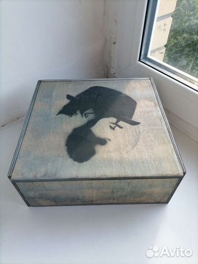 Подарочная коробка