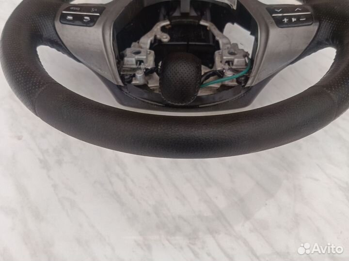 Руль и рукоятка АКПП - Тойота Авенсис