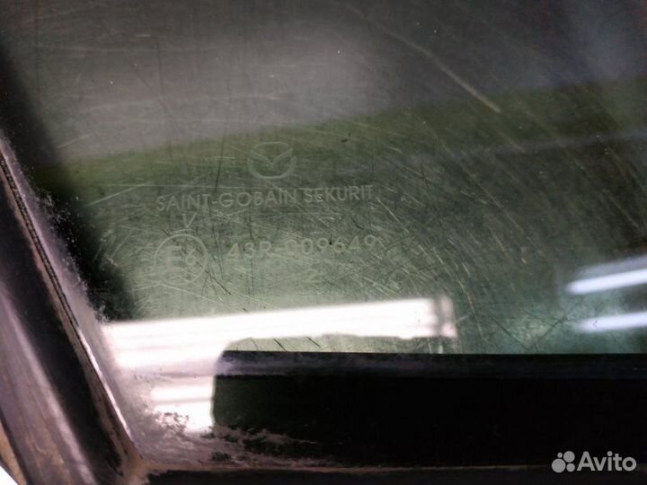 Форточка стекло глухое задняя левая Mazda 3 BL