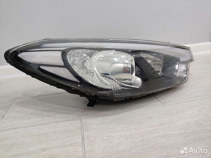 Фара праваякиа Церато