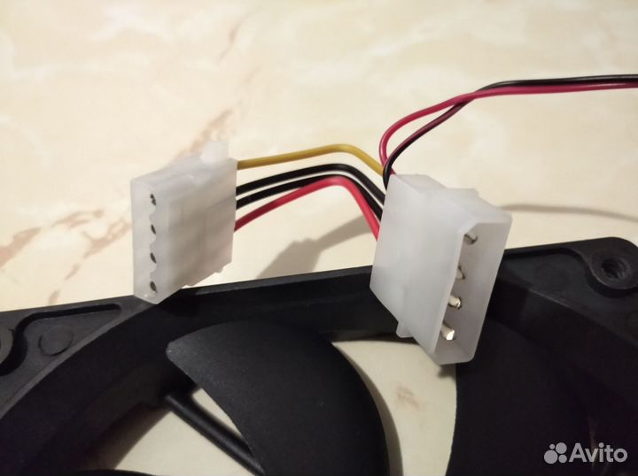 Новый вентилятор кулер чёрного цвета 120 мм молекс