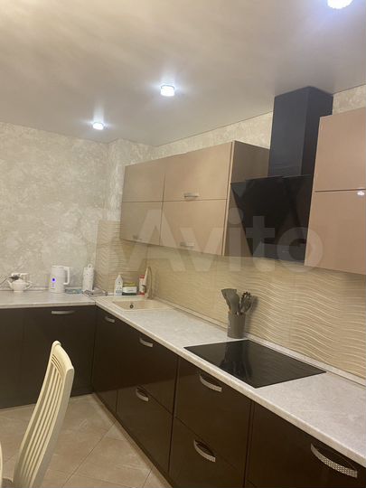 3-к. квартира, 120 м², 6/10 эт.