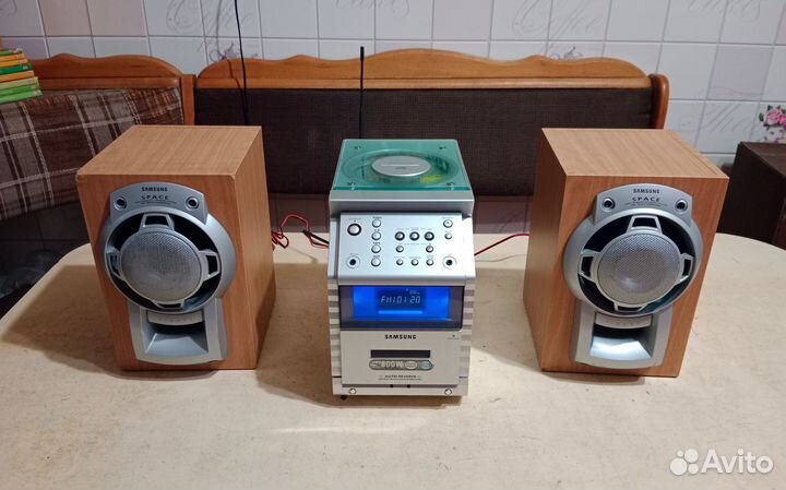Музыкальный центр с Bluetooth