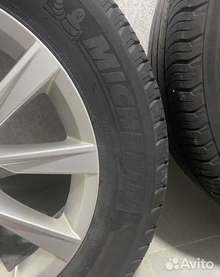 Michelin Latitude Tour HP 235/55 R17 99V