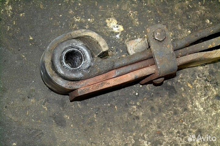 Рессора переднего моста, левая scania R-series (01