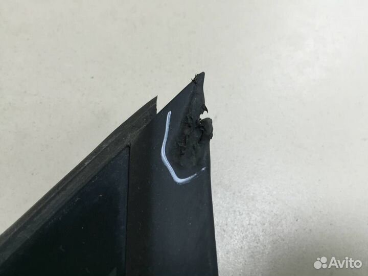 Стекло двери передней левой форточка Volkswagen Ti