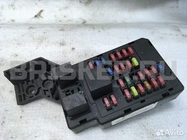 Блок предохранителей Джили Эмгранд EC7 (FE-1)