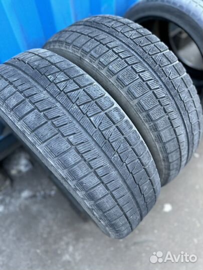 Bridgestone Blizzak Revo GZ 215/60 R17 96S