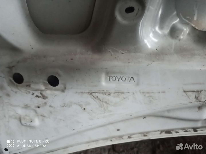 Капот Toyota rav 4 40 Тоëота рав 4