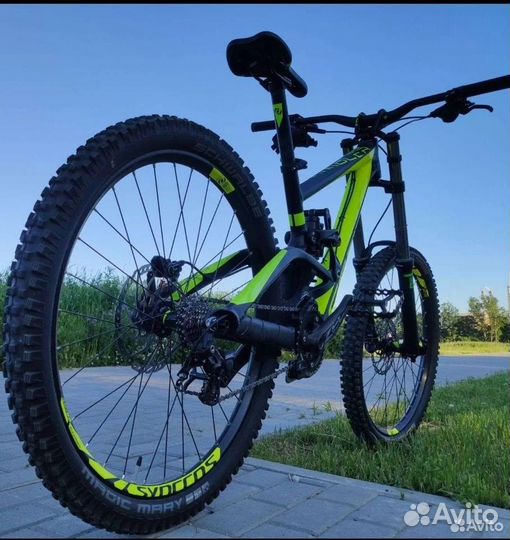 Велосипед двухподвес Scott Gambler даунхилл