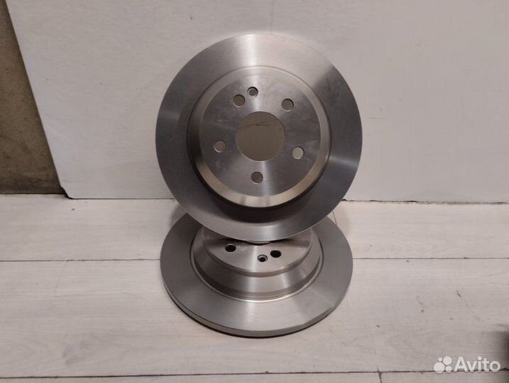 Тормозной диск задний Mercedes Vito W639 646