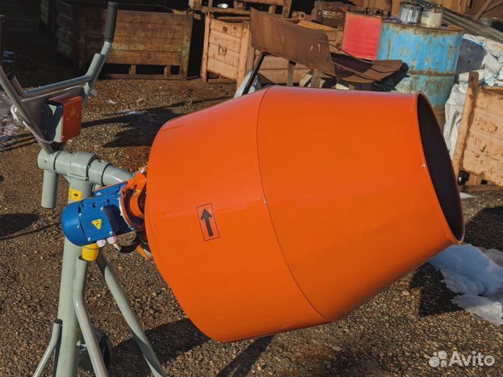 Бетономешалка 240 литров