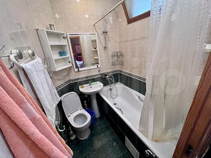 2-к. квартира, 80 м², 2/3 эт.