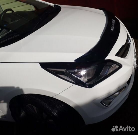 Декоративные ресницы Hyundai Solaris с 2014