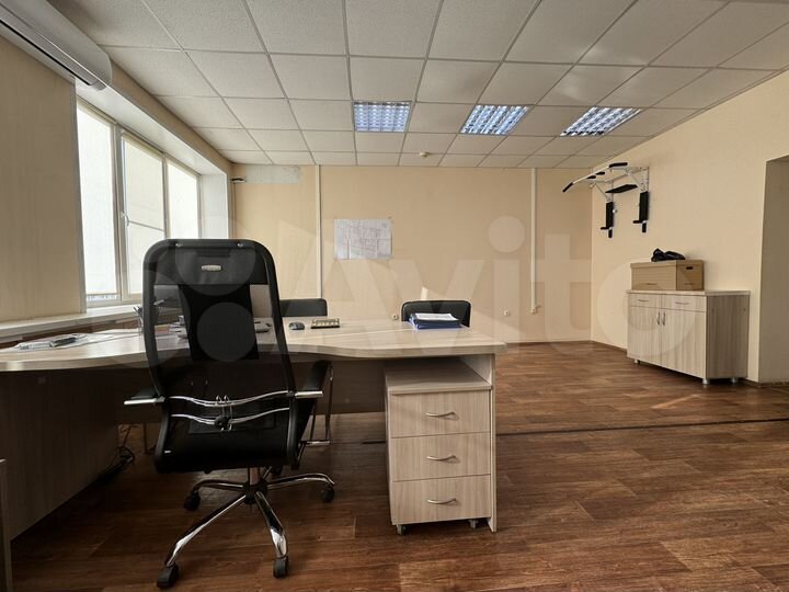 Офис, 32 м² на ул. Буровая