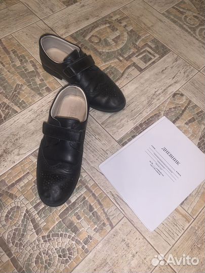 Туфли на мальчика Тифлани 37 р кожа