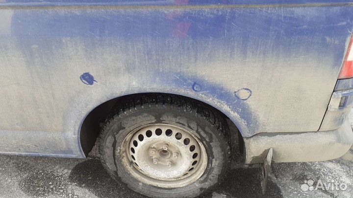 Volkswagen Transporter 2.0 МТ, 2011, 390 000 км