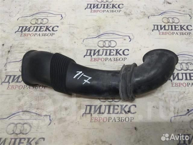 Патрубок воздушного фильтра VW Touareg 2002-2010
