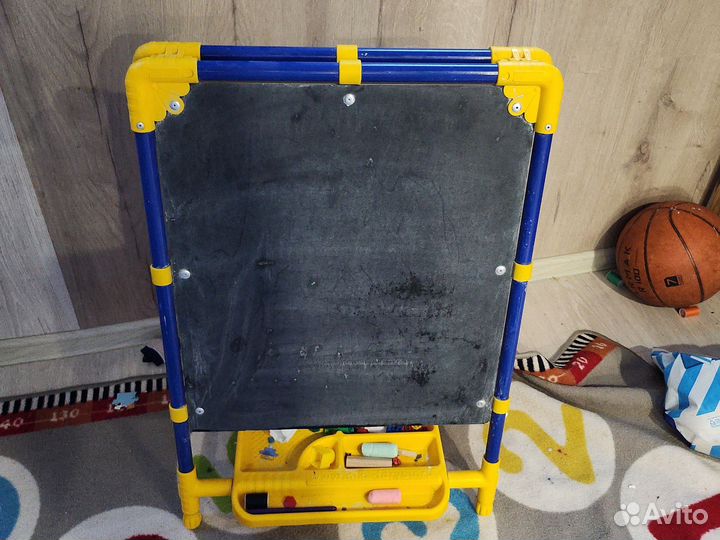 Мольберт растущий