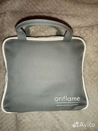 Косметичка oriflame профессиональная с пробниками