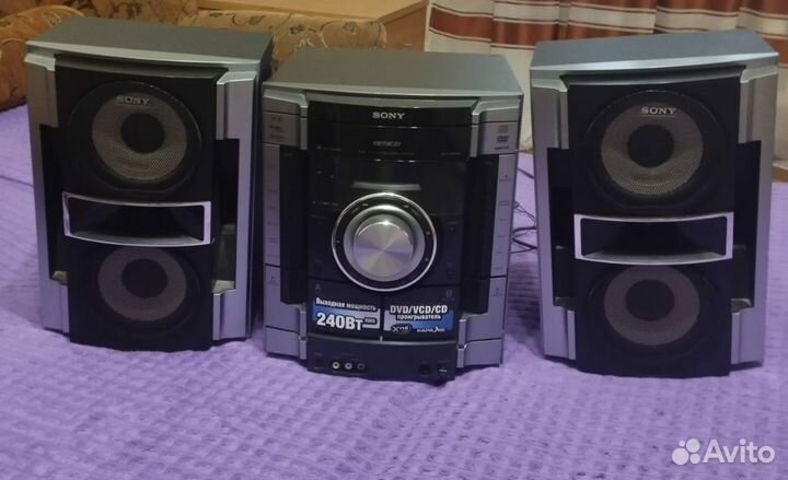 Музыкальный центр sony