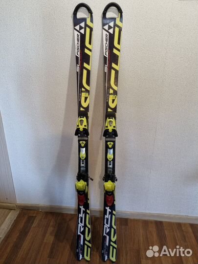 Горные лыжи спортцех Ficher RC4 WC SL 155