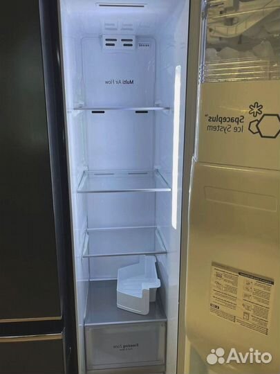 Холодильник двухдверный lg б/у