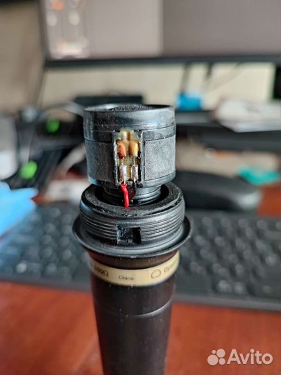 Два микрофона Panasonic RP-VK45 и LG ACC-M900K