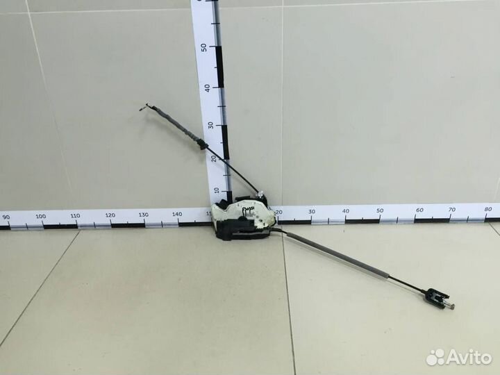 Замок двери передней правой Volkswagen Tiguan 5N2