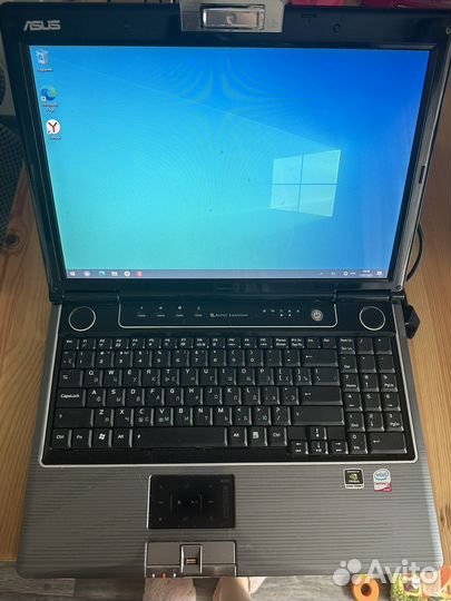 Ноутбук asus m50v