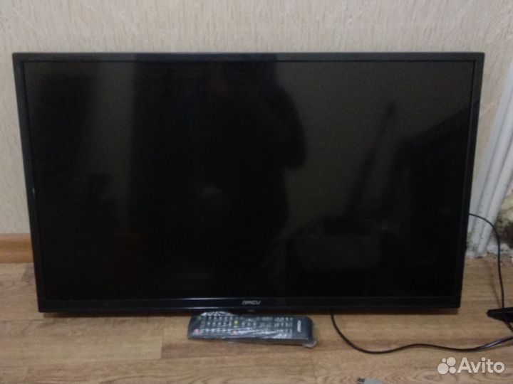 Телевизор диагональ 81см