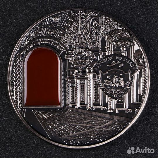 Медаль сувенирная большая, с эмалью