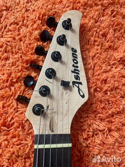 Электро гитара