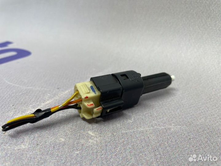 Лягушка стоп сигнала Mitsubishi Lancer X седан 2.0