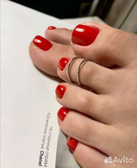 Маникюр педикюр