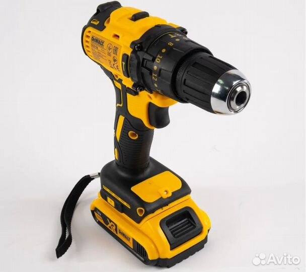 Шуруповерт аккумуляторный ударный DeWalt 21V бесще