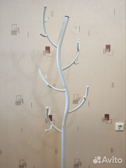 Вешалка для одежды напольная