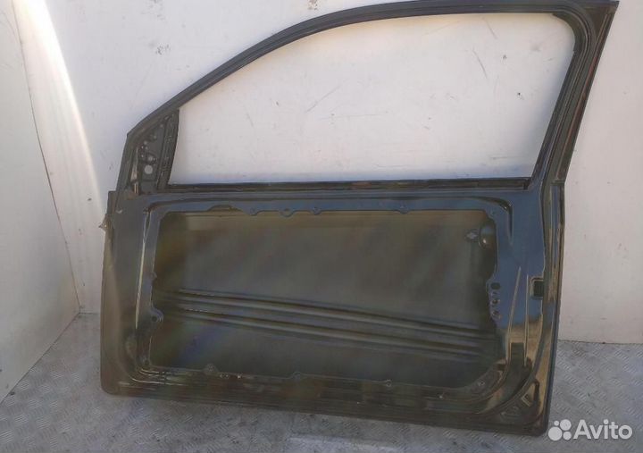 Дверь передняя правая Ford Fiesta