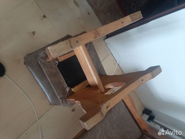 Кухонный угловой диван и на кухню