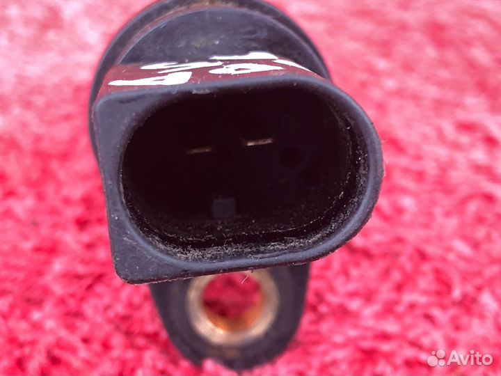 Датчик коленвала vag 1.8 tsi 06H906433