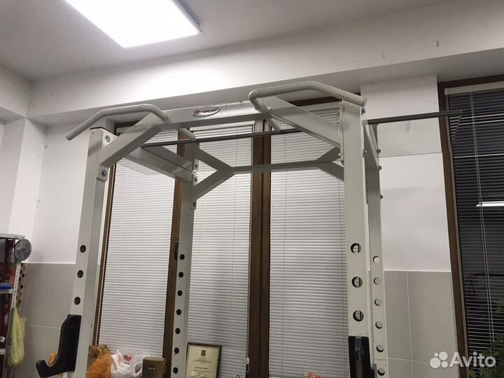 Скамья для жима штанга блины гантели силовая рама