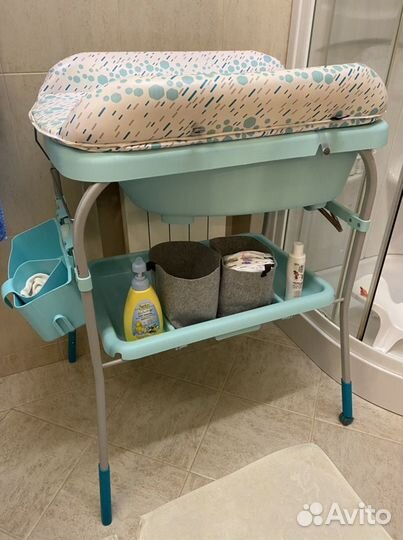 Пеленальный столик с ванночкой chicco