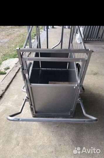 Тележка для перевозки телят