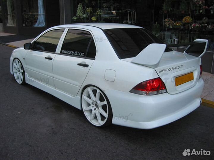 Задний бампер Evolution на Mitsubishi Lancer 9