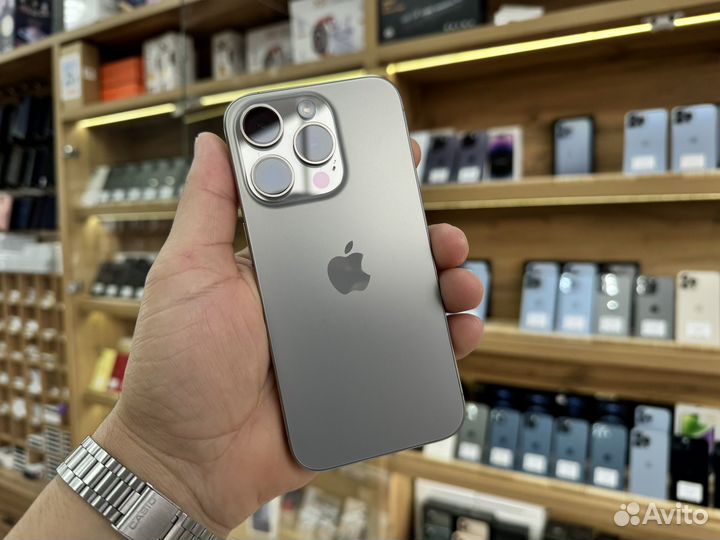 iPhone 15 Pro, 128 ГБ