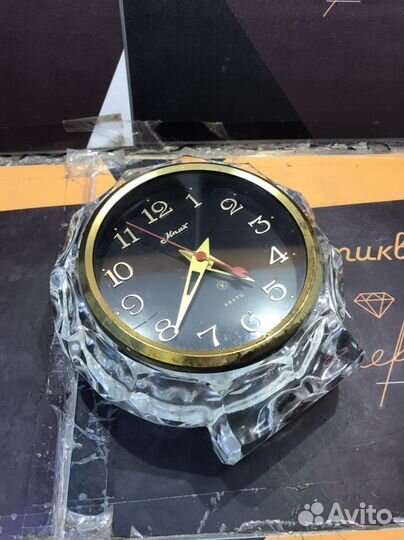 Настольные часы маяк СССР кварц